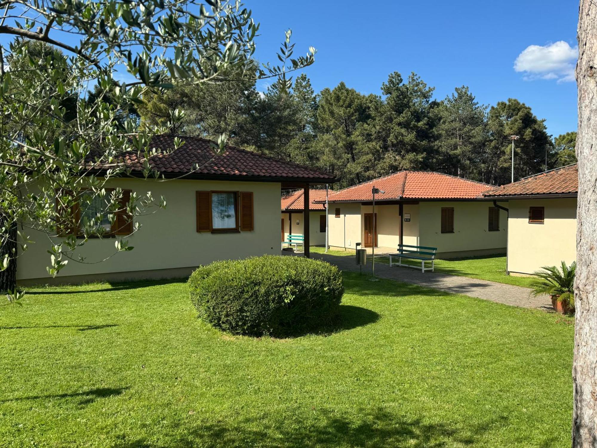 Bungalows Sport Centar Меджугорье Экстерьер фото